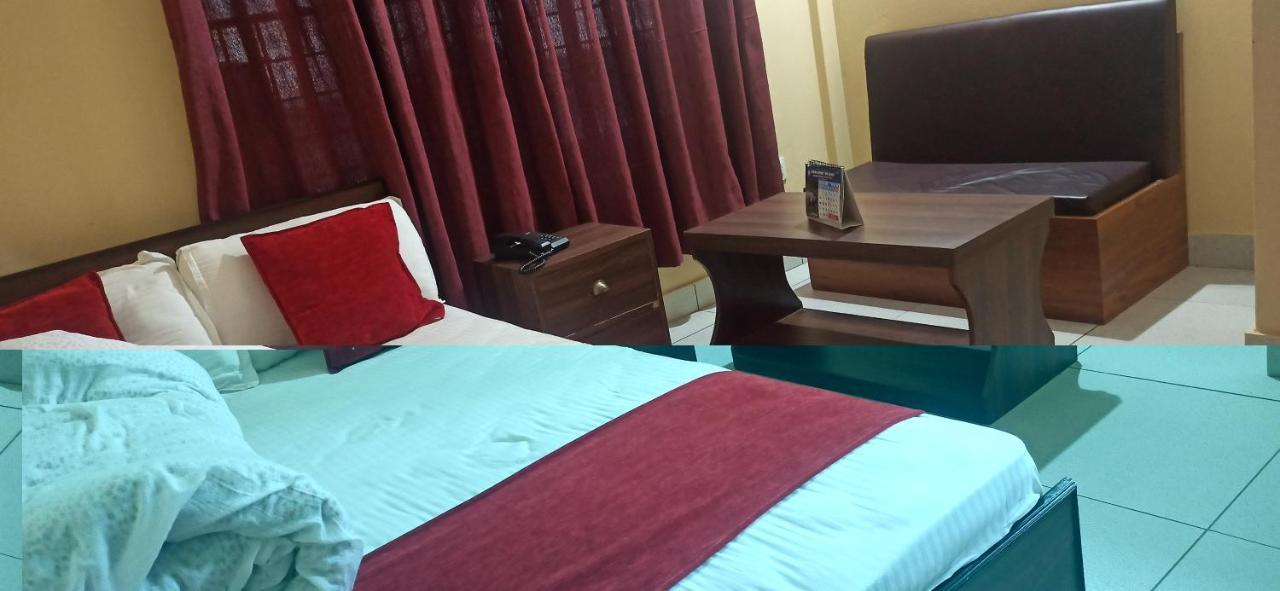 Hotel Royal Chautari, ブトワル エクステリア 写真
